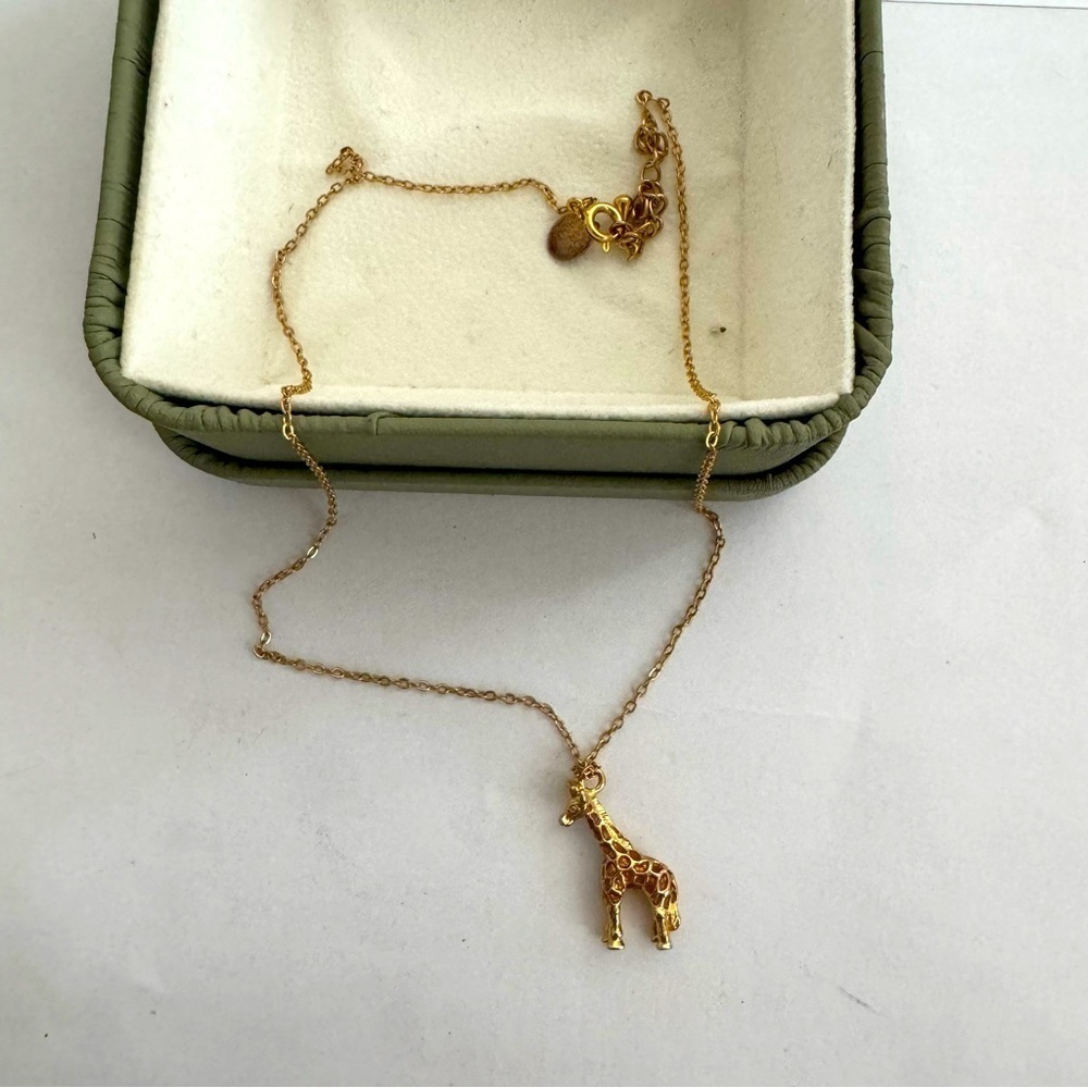 Giraffe Pendant Necklace